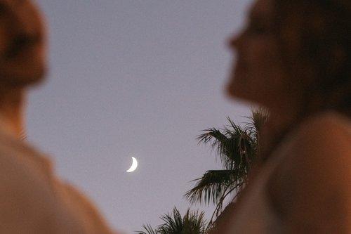 carousel-hero-element image-1